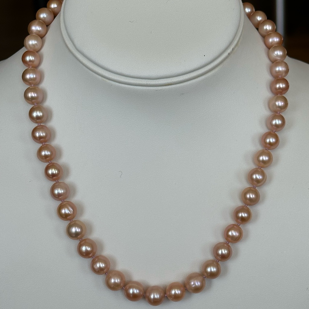 8.3mm - 9mm Light Purple Cultured Pearls Hand Knotted - 18 Inches